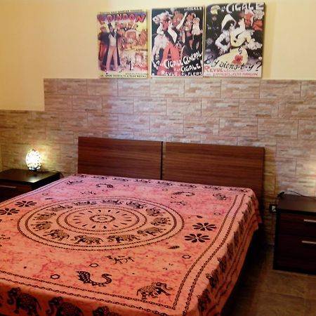 Bed&Breakfast La Casetta SantʼAlessio Siculo Camera foto