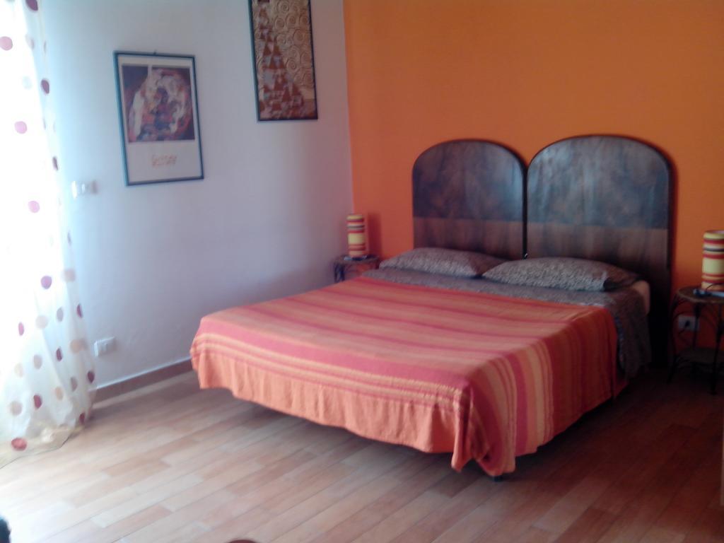 Bed&Breakfast La Casetta SantʼAlessio Siculo Camera foto