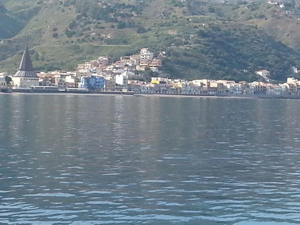 Bed&Breakfast La Casetta SantʼAlessio Siculo Esterno foto
