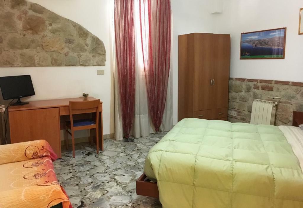 Bed&Breakfast La Casetta SantʼAlessio Siculo Esterno foto